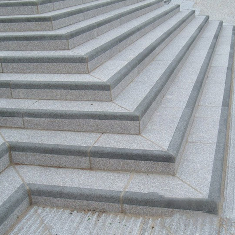 Conception d'escaliers en granit blanc sésame