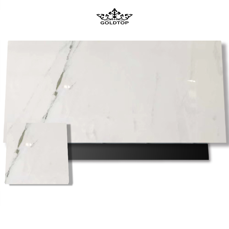 Carrelage en marbre blanc Calacatta