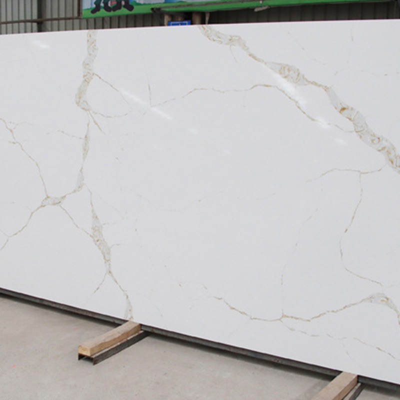 Tuile de dalle de comptoirs de texture dorée de quartz blanc Calacatta