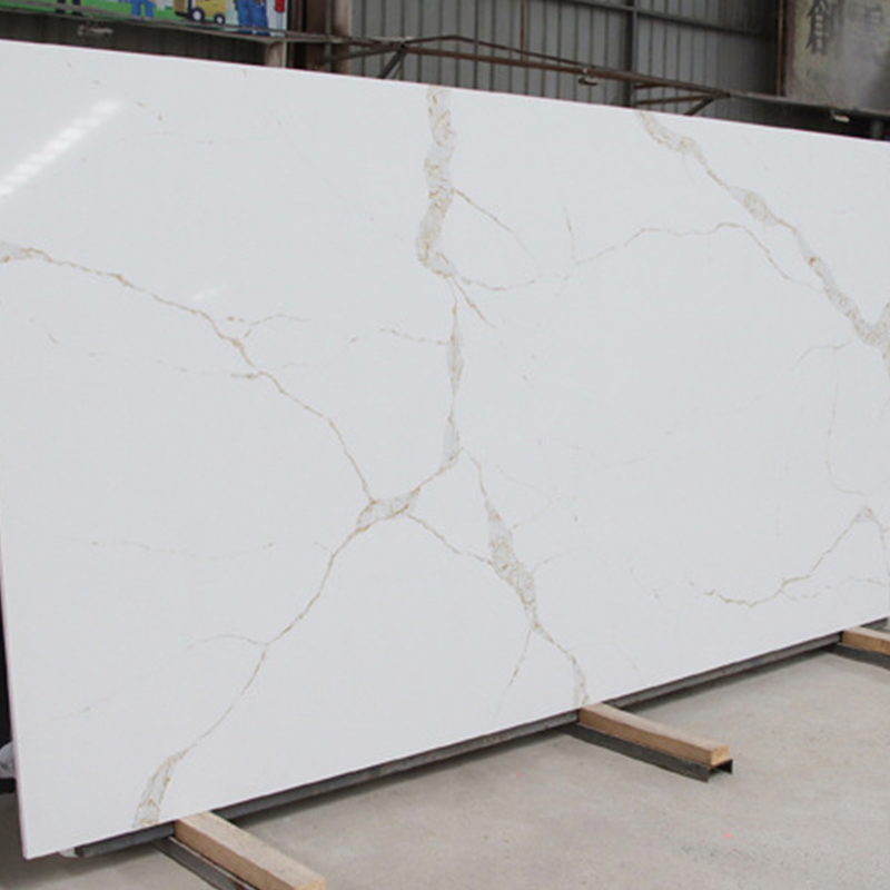 Tuile de dalle de comptoirs de texture dorée de quartz blanc Calacatta