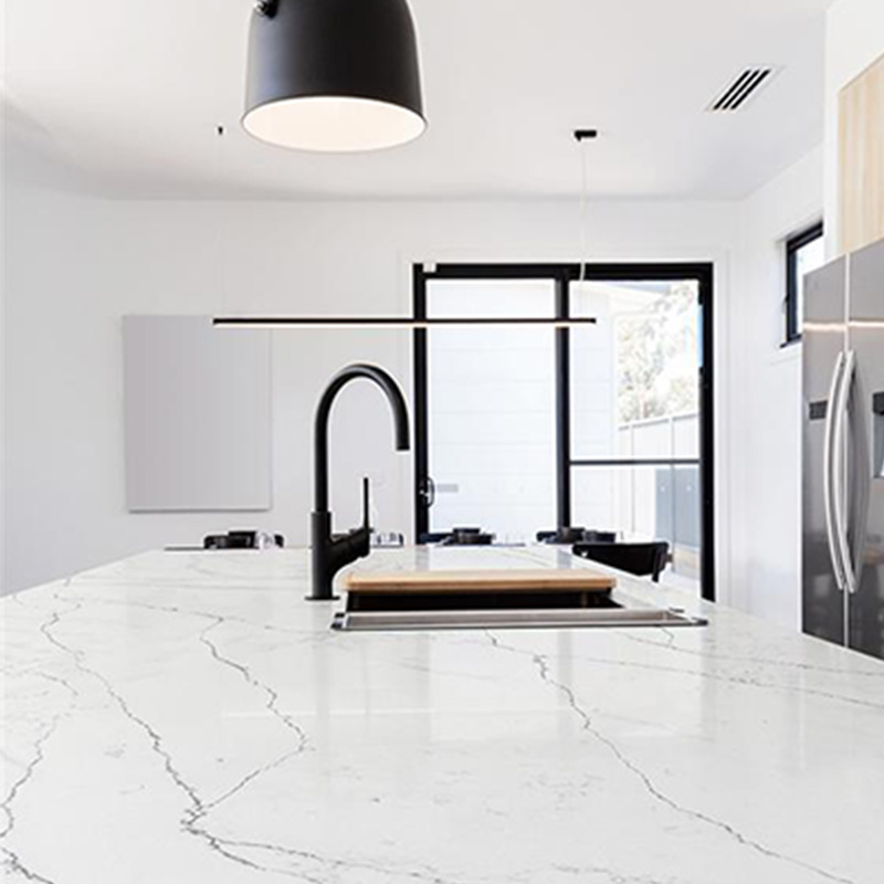 Fournisseurs de comptoirs de cuisine en quartz à l'aspect de marbre blanc en gros