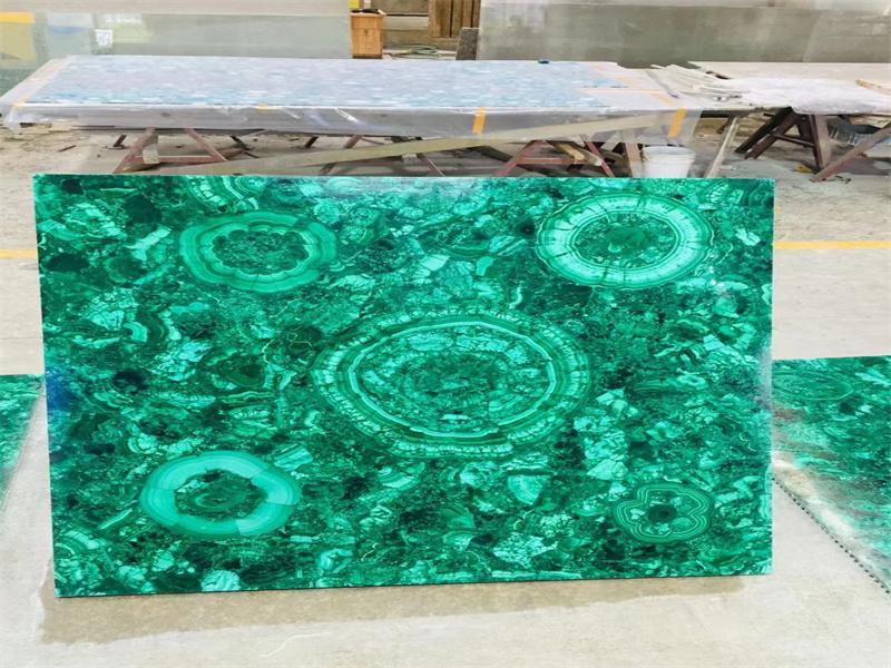 Dalles de marbre vert malachite pierres semi-précieuses