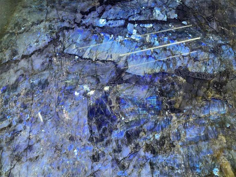 Dalle de comptoir en granit labradorite bleu lémurien