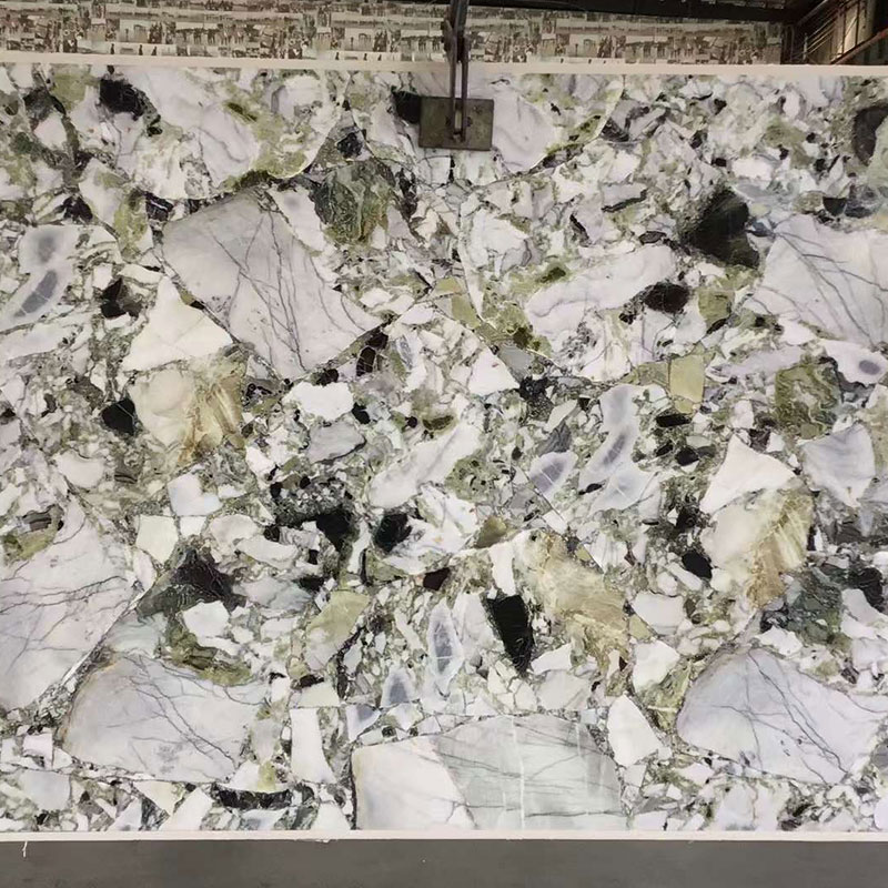 Carreaux de mur de comptoirs de cuisine en marbre vert émeraude froid