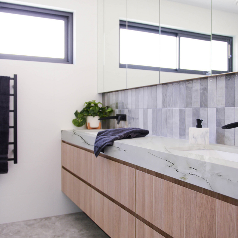 Dalles de comptoirs de cuisine en quartzite Bianco Superiore