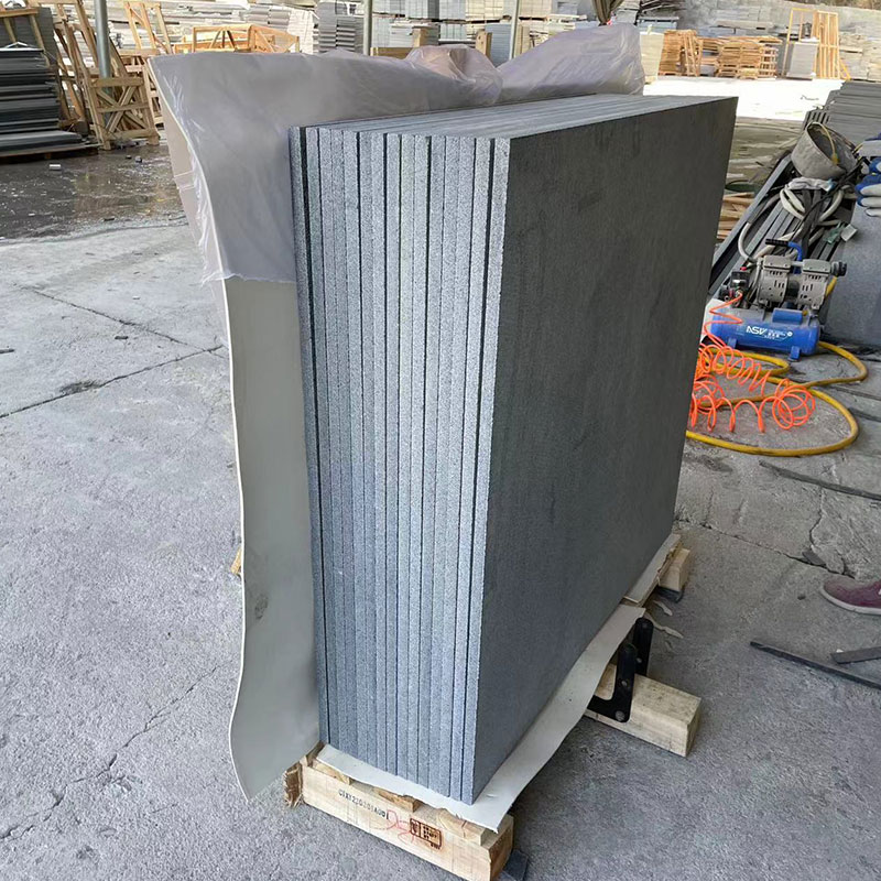 Carreaux de granit gris 654