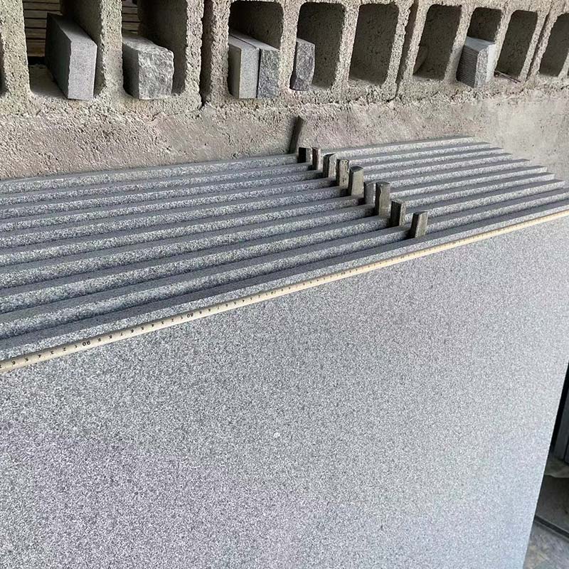 Carreaux de granit gris 654