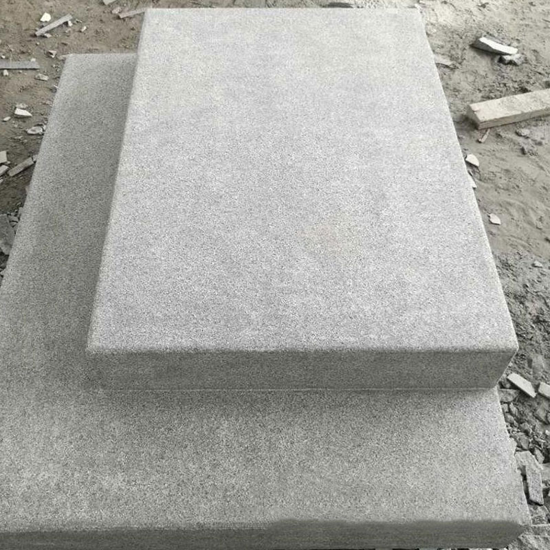 Conception d'escaliers en granit blanc sésame