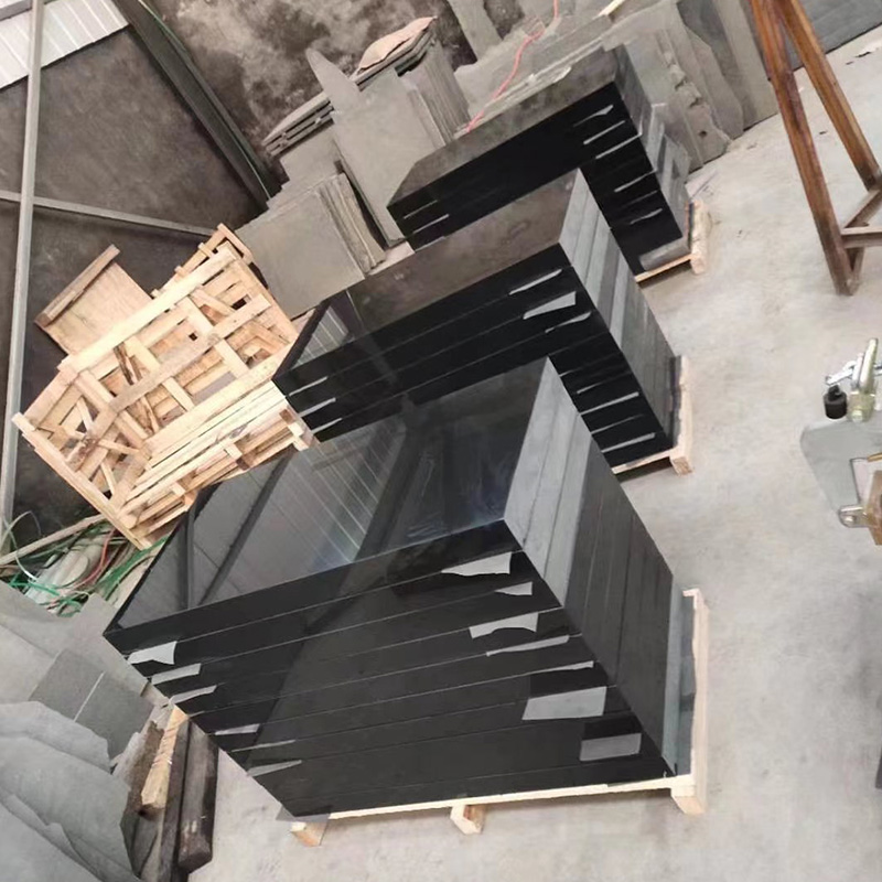 Pierres tombales en granit noir du Shanxi