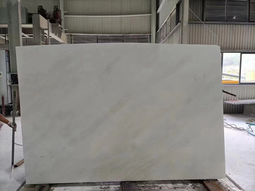 Dalles de marbre blanc Rhino