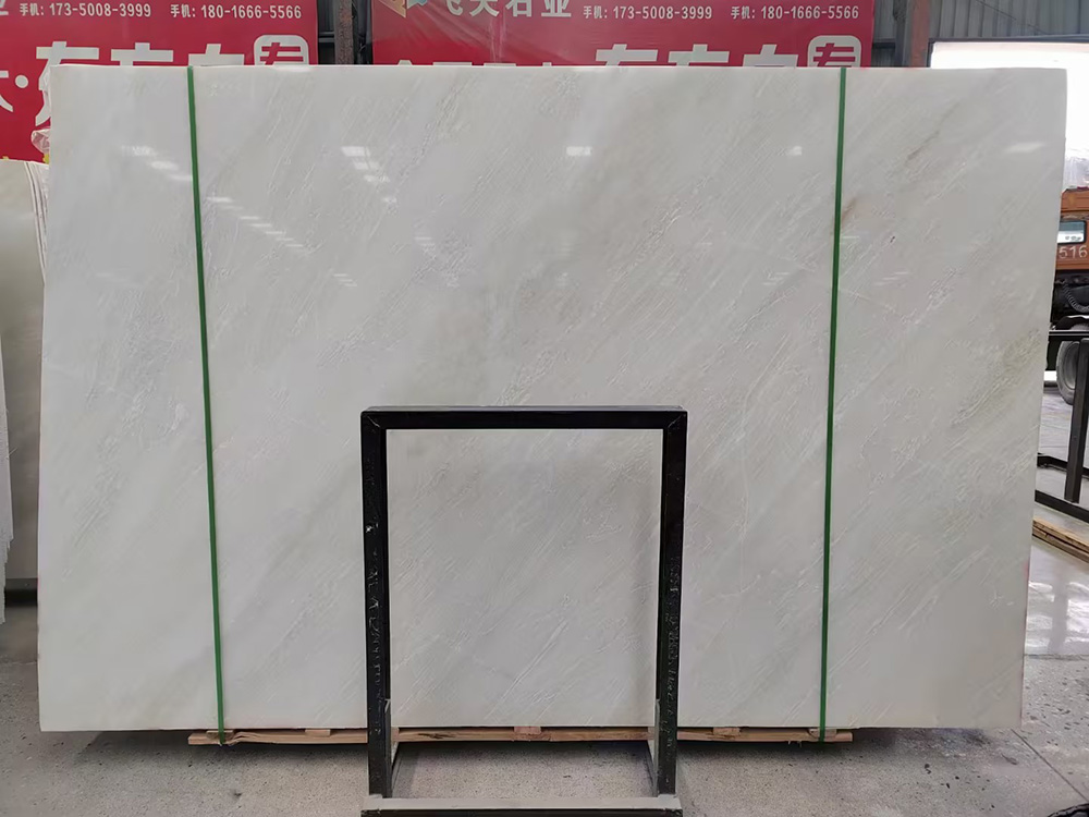 Dalles de marbre blanc Rhino