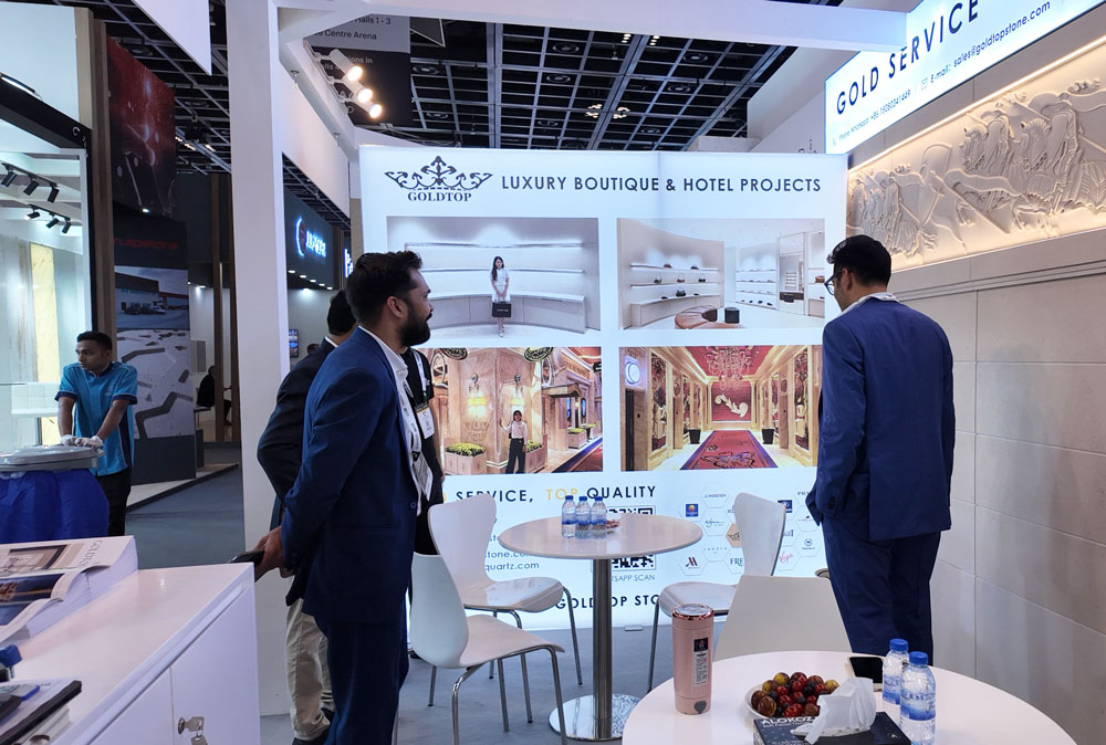 GOLDTOP Wraps a connu une première journée réussie au salon BIG 5 Global, suscitant un vif intérêt pour ses solutions haut de gamme en pierre.